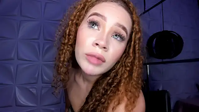 _LittleLia's Live XXX Chat