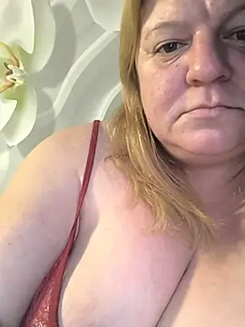 XXX chat uživo modela jusichka