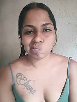 Giselabrunette25's Live XXX Chat