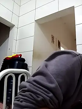 Chat +18 de Tchutom ao vivo