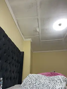 DarkBerry87's Live XXX Chat