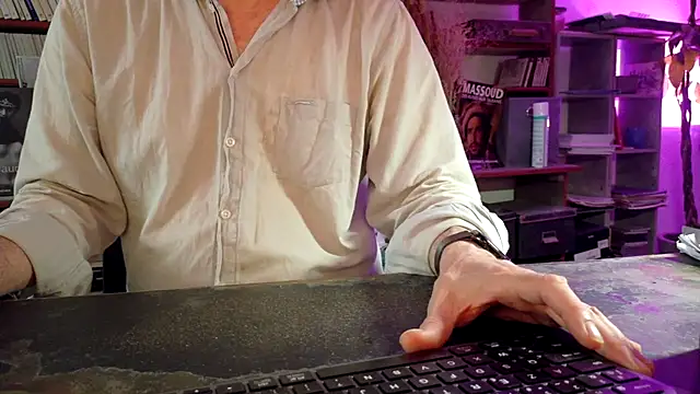 yvanbonar Live XXX-Chat