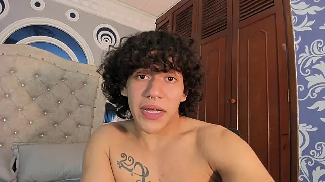 adrian_black86306 Live XXX-Chat