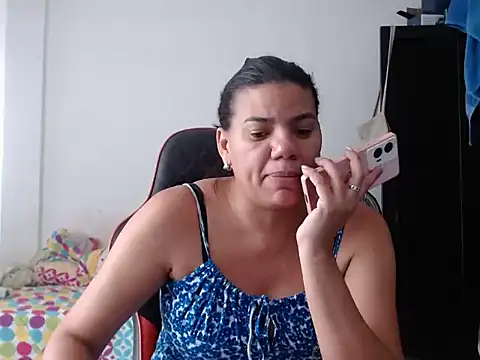 Adriana_0312n Live XXX chat