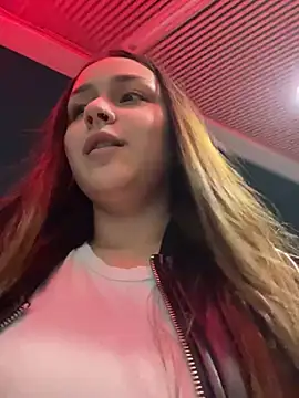 EvelynFly Chat XXX live