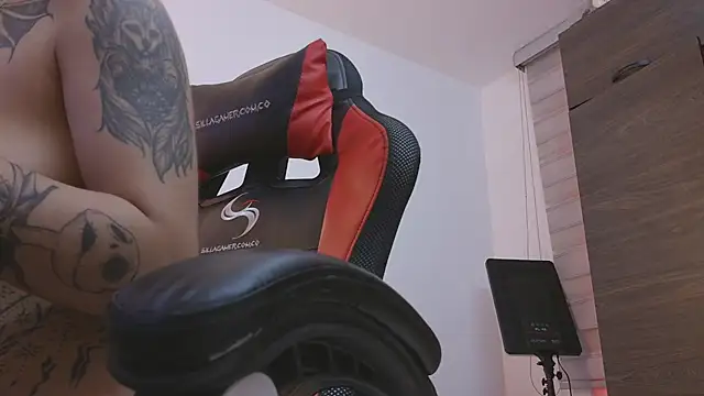 Živý XXX chat selene_red_
