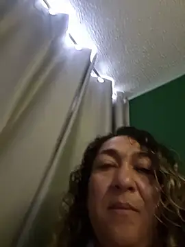 kitty_84 লাইভ XXX চ্যাট