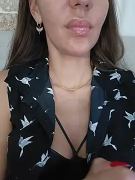 Glamour_Grace Adlı Modelin Canlı XXX Sohbeti