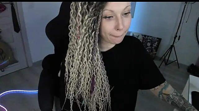 Chat XXX en directo de HoneySallyMoore