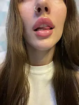 MelaniePavola-'s Live XXX Chat