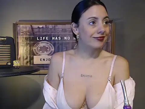 Mickyta's Live XXX Chat
