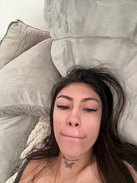 Bonny_Eva Adlı Modelin Canlı XXX Sohbeti
