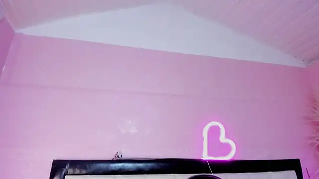 Онлайн чат XXX Julieth_Caandy