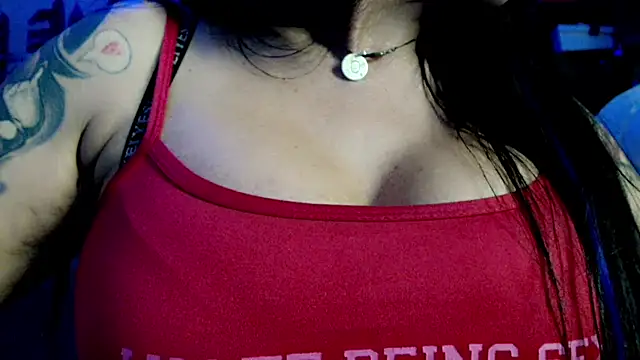 צ'אט XXX בשידור חי של stormylana