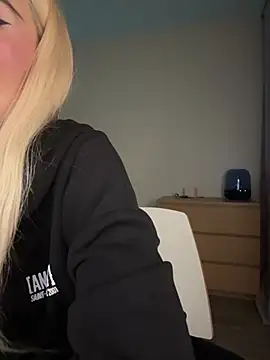 xDinnax Live XXX-Chat