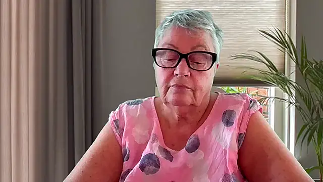 Mystery-Grandmothern Live XXX chat