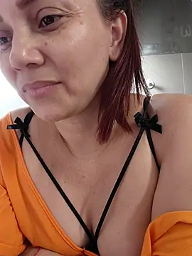 Amanda39 Live XXX-Chat