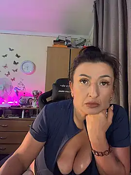 Hotangel75's Live XXX Chat