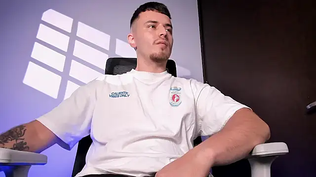 james_connor2's Live XXX Chat