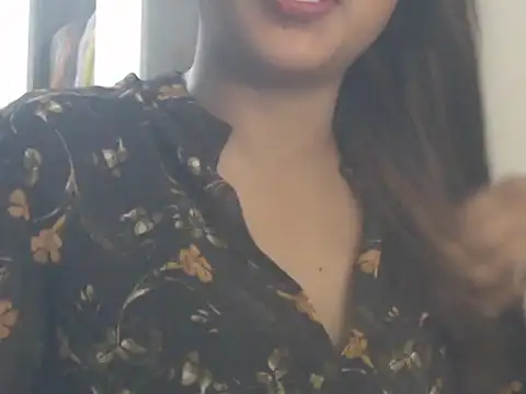 NancyRuvi's Live XXX Chat