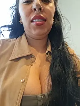 Luianna Chat XXX in diretta