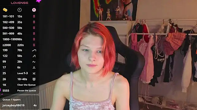 VirgilSjulstad's Live XXX Chat