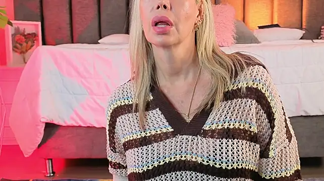 Chat XXX ao vivo de SophiMarin