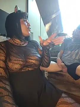 AmazonianMistress Chat XXX live