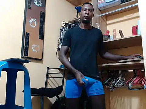 kurtbigcock Chat XXX in diretta