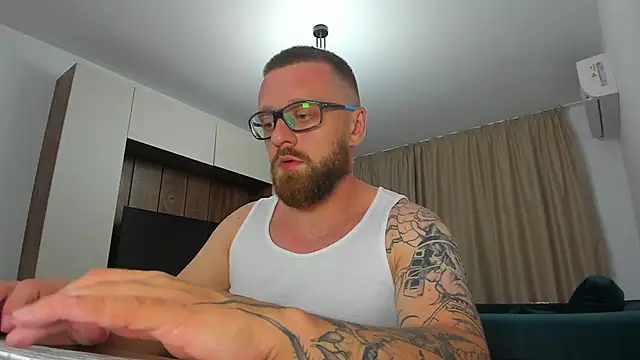 Webkamerová show Findom_guy