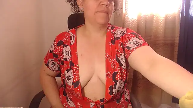 Chat +18 de agathamiller01 ao vivo