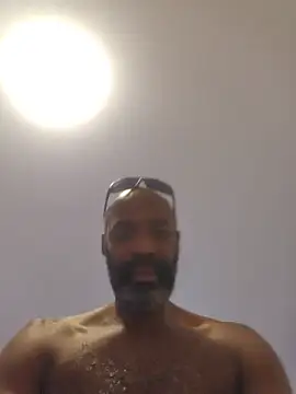 Bulgemaster001 XXX чат на живо