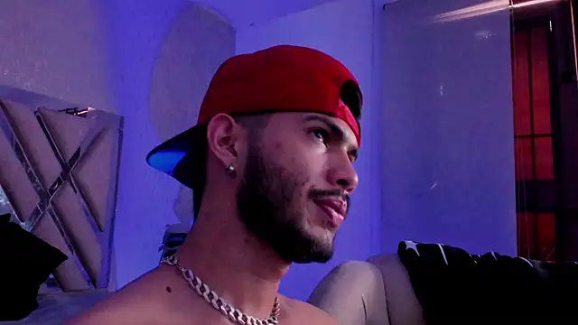 Vincentblack Adlı Modelin Canlı XXX Sohbeti