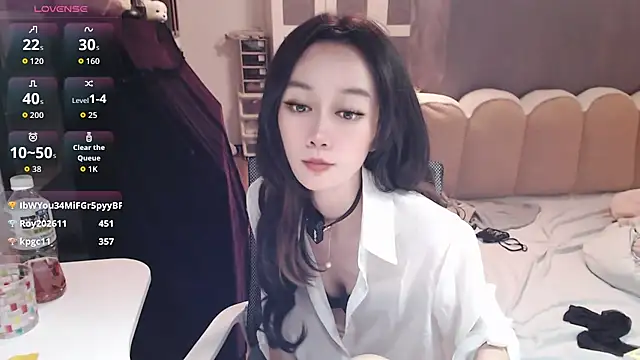 Elina-e3's Live XXX Chat