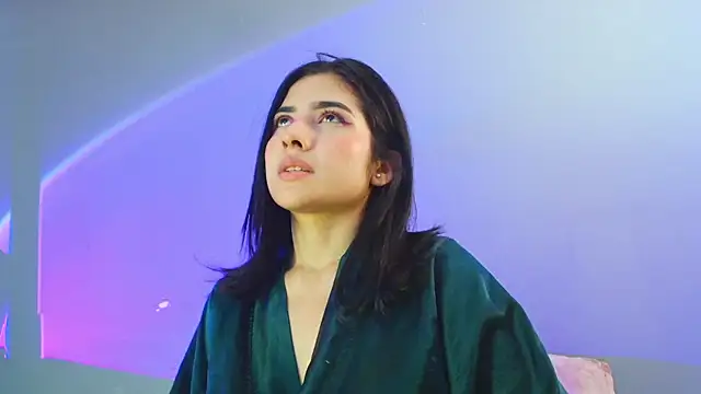 adara_johnson__ élő XXX-chatje