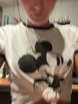 spottyyyのライブXXXチャット