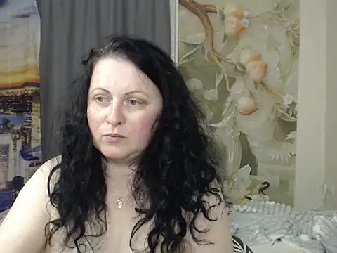 Lillian2's Live XXX Chat