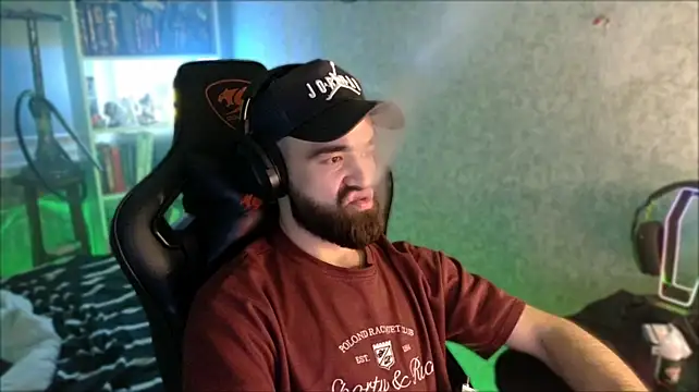 Chat XXX en directo de _Serious_Man