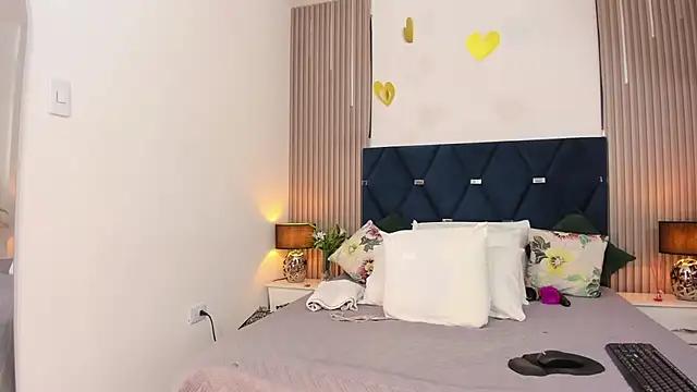 gabytyara2's Live XXX Chat