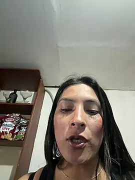 แชท XXX สดของ Cami_Leon2