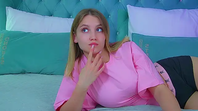 XXX chat uživo modela StacyEvances