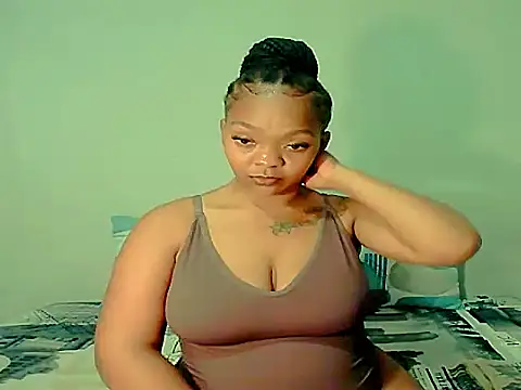 Chat +18 de ebonyshy123 ao vivo