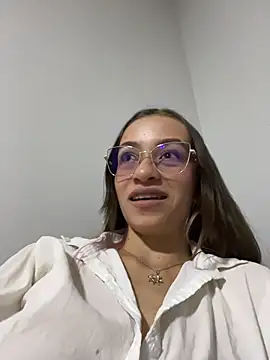 Chloe_Key Chat XXX in diretta