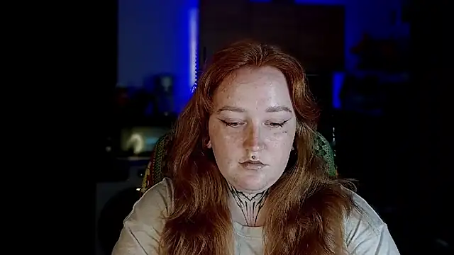 CURVYSAKURA Chat XXX in diretta