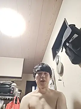 whitebriefboy XXX чат на живо