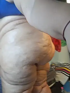BBW_LATIN_BIGASSS Show in webcam