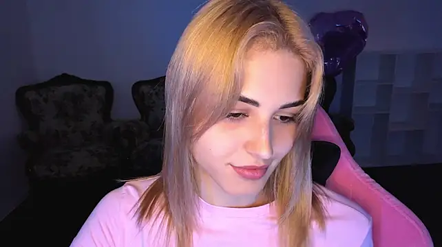 neweva_ Chat XXX in diretta