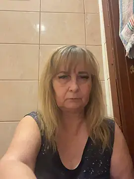 Irina2909@xh élő XXX-chatje