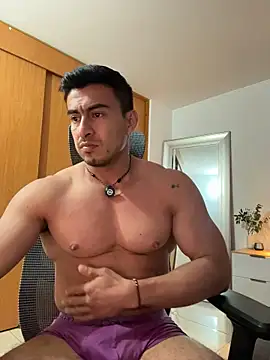 Chris_Clarck Adlı Modelin Canlı XXX Sohbeti
