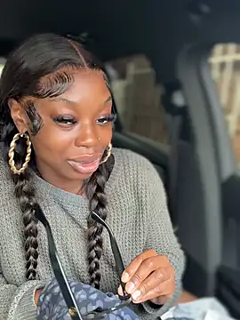 sevynsexysinss Adlı Modelin Canlı XXX Sohbeti